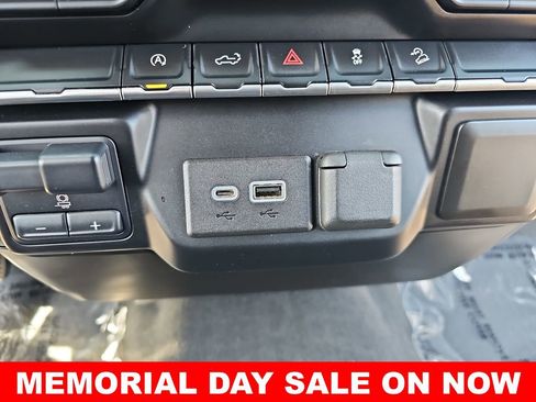 Used 2021 Chevrolet Silverado 1500 RST AWD/4WD image 24