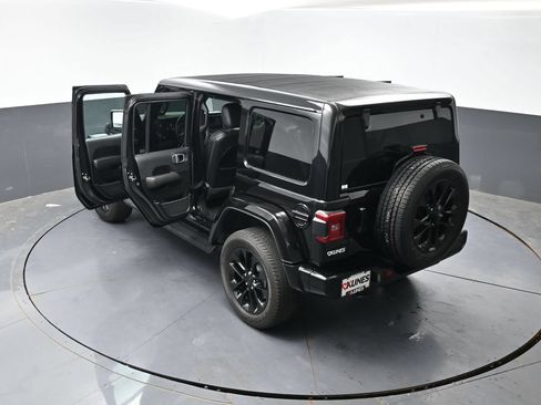 Used 2023 Jeep Wrangler Unlimited Sahara AWD/4WD image 60