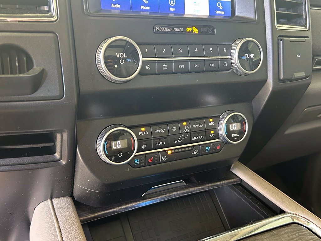 Used 2021 Ford Expedition Limited RWD image 38