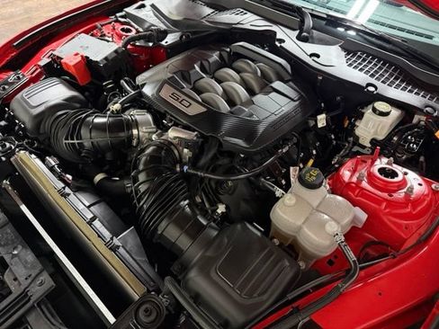 Used 2025 Ford Mustang GT Premium RWD image 43