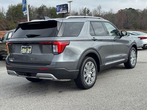 New 2026 Ford Explorer Platinum image 3