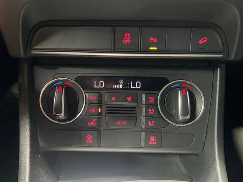 Used 2017 Audi Q3 2.0T Premium image 25