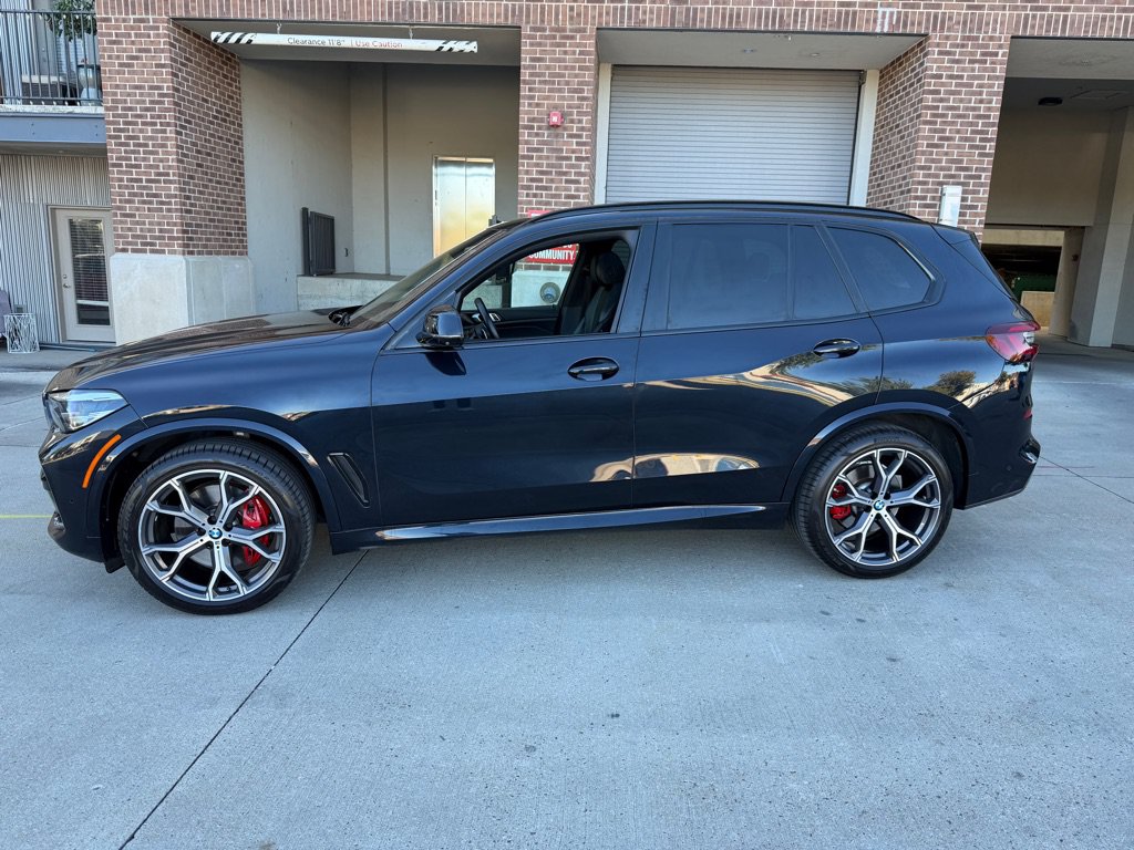 Used 2019 BMW X5 xDrive40i w/ M Sport Package AWD/4WD image 4