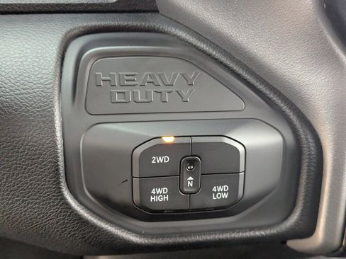 Used 2025 RAM 3500 Big Horn image 30