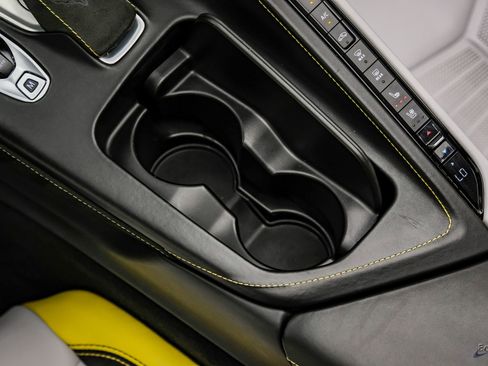Used 2021 Chevrolet Corvette Stingray Premium Cpe w/ 3LT RWD image 64