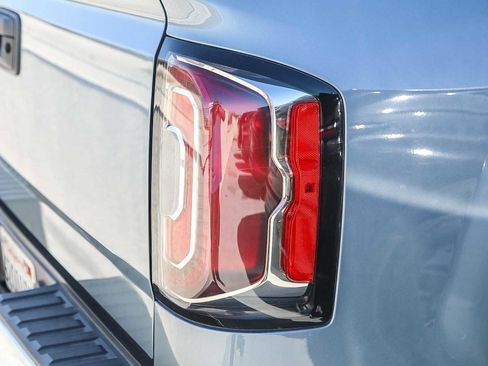 Used 2016 GMC Sierra 1500 SLT w/ SLT Premium Package image 11