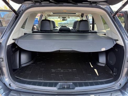Used 2019 Subaru Forester Touring AWD/4WD image 34