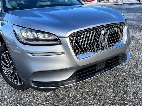 Used 2022 Lincoln Corsair AWD w/ Equipment Group 101A image 4