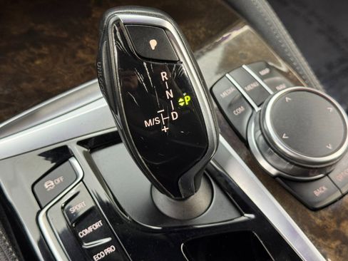 Used 2017 BMW 540i xDrive image 31