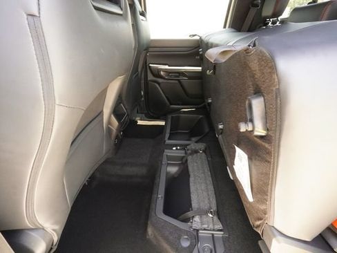 Used 2025 Ford Ranger Raptor AWD/4WD image 31