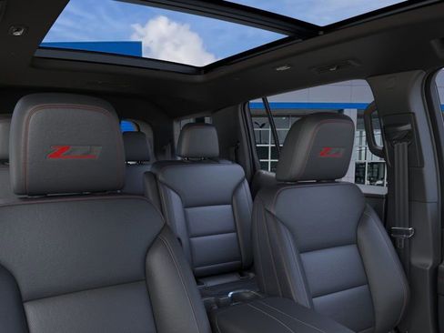 New 2026 Chevrolet Traverse Z71 w/ Enhanced Driving Package image 24