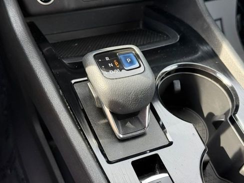 Used 2021 Nissan Rogue SV image 22