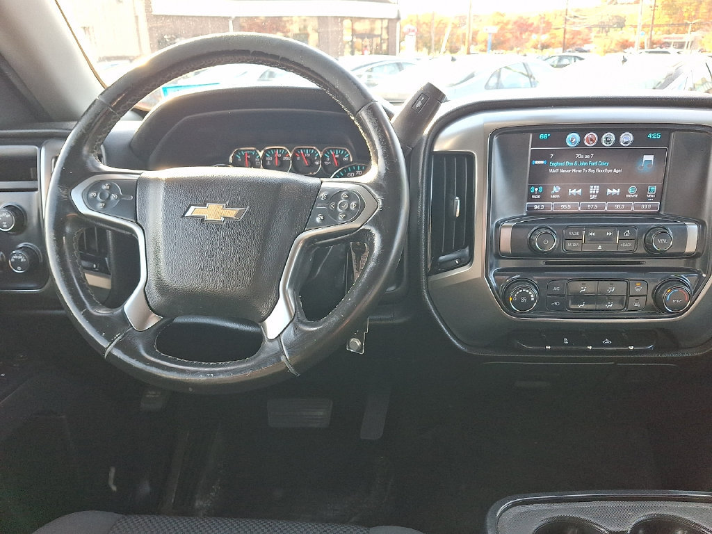 Used 2018 Chevrolet Silverado 1500 LT AWD/4WD image 13