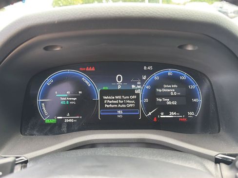 Used 2025 Toyota Camry Hybrid FWD image 21