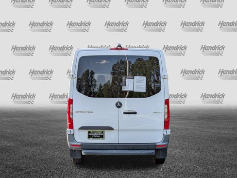 Used 2022 Mercedes-Benz Sprinter 2500 image 9