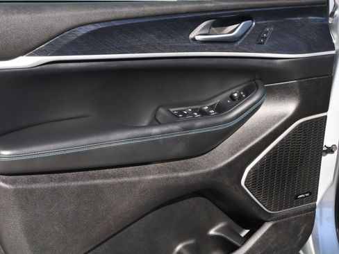 Used 2022 Jeep Grand Cherokee Trailhawk image 17