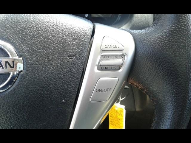 Used 2015 Nissan Versa Note SV FWD image 9