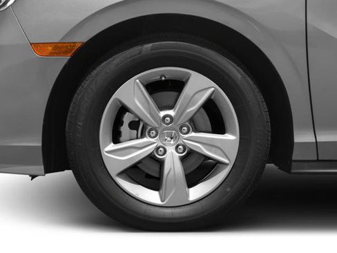 Used 2018 Honda Odyssey EX-L image 16
