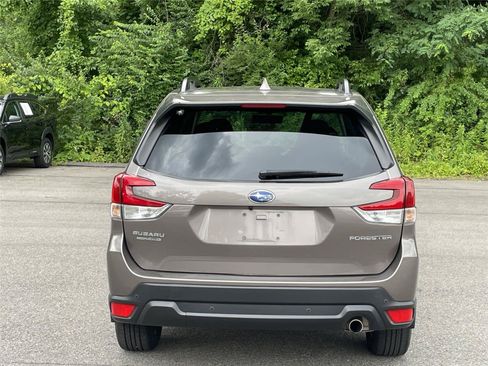 Used 2023 Subaru Forester Limited AWD/4WD image 4