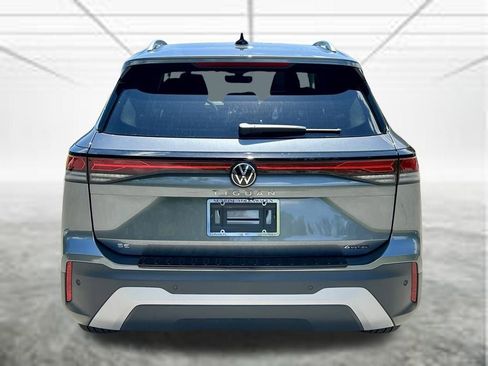 New 2026 Volkswagen Tiguan SE AWD/4WD image 6