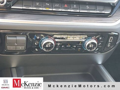 New 2026 GMC Sierra 3500 SLT w/ SLT Premium Package AWD/4WD image 18