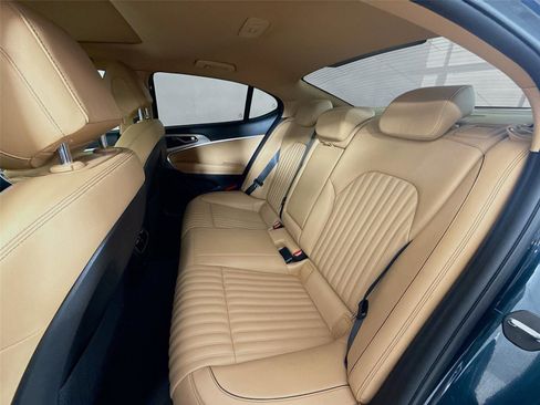 Used 2022 Genesis G70 2.0T w/ Prestige Package image 15