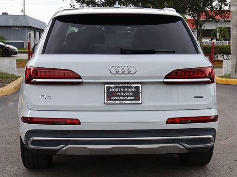 Used 2023 Audi Q7 3.0T Premium Plus w/ Premium Plus Package AWD/4WD image 13