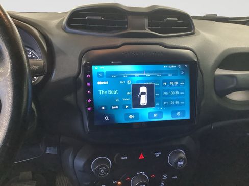 Used 2020 Jeep Renegade Altitude FWD image 14