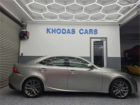 Used 2017 Lexus IS 200t RWD image 5