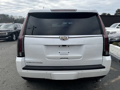 Used 2018 Cadillac Escalade Platinum image 6