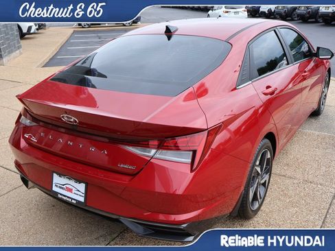 Used 2023 Hyundai Elantra Limited FWD image 6