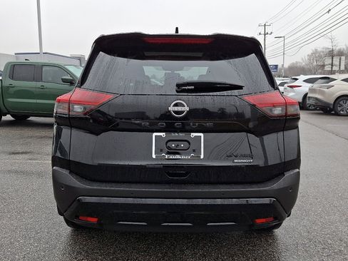 Certified 2023 Nissan Rogue SV w/ SV Premium B Package image 6