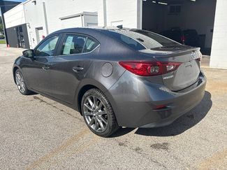 Used 2018 MAZDA MAZDA3 Touring FWD video 4
