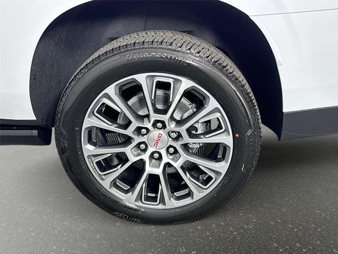 New 2026 GMC Yukon XL Denali AWD/4WD image 34