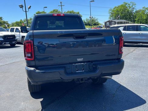 Used 2026 RAM 2500 Big Horn AWD/4WD image 4
