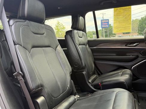 Used 2022 Jeep Grand Cherokee L Overland w/ MOPAR Finishing Package AWD/4WD image 14