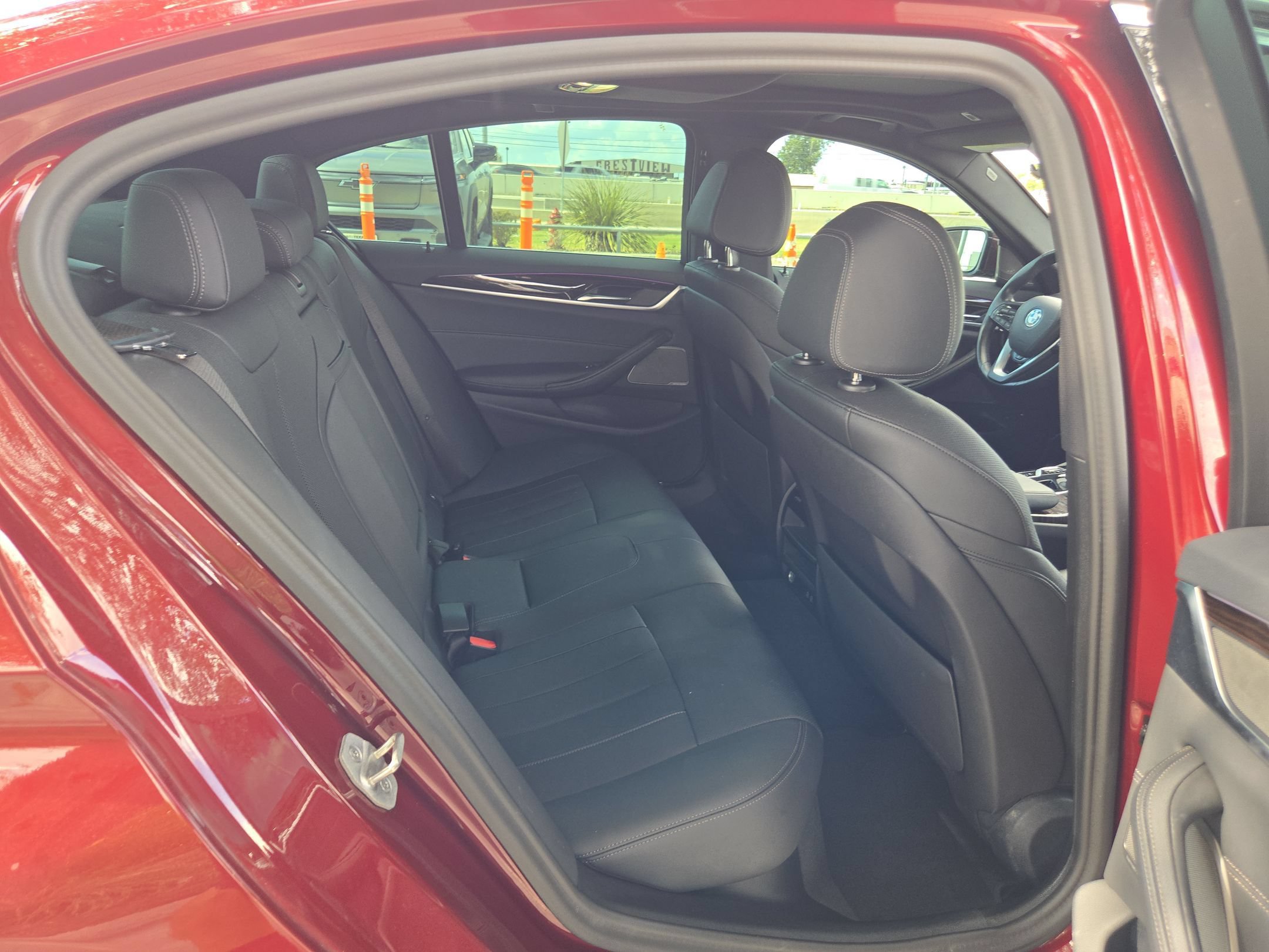 Used 2023 BMW 530e RWD image 24