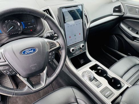 Used 2024 Ford Edge SEL AWD/4WD image 13