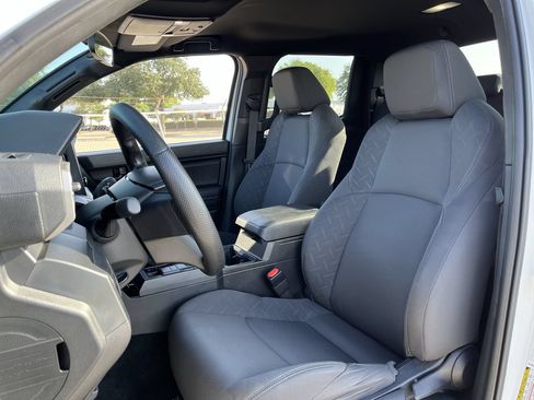Used 2025 Toyota Tacoma SR w/ SR Upgrade Package RWD image 22