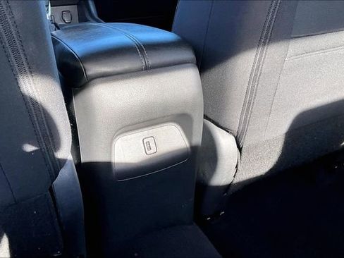 Used 2022 Nissan Sentra SV image 10