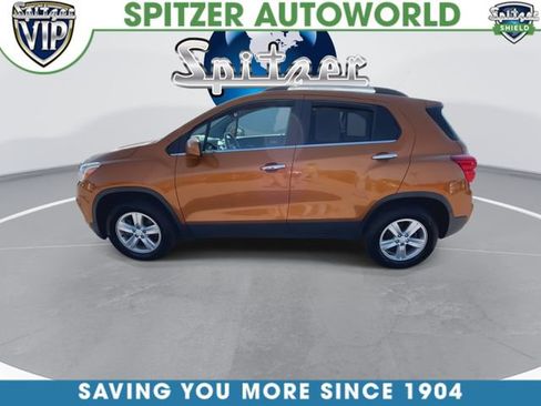 Used 2017 Chevrolet Trax LT w/ LT Convenience Package image 6
