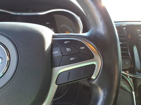 Used 2020 Jeep Grand Cherokee Altitude AWD/4WD image 20
