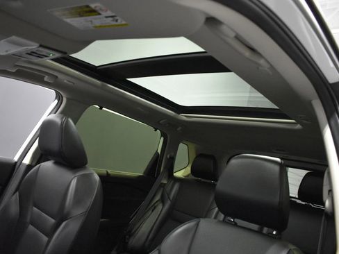 Certified 2024 Nissan Rogue SV w/ SV Premium Package image 17