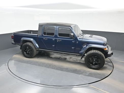 Used 2025 Jeep Gladiator Sport AWD/4WD image 23