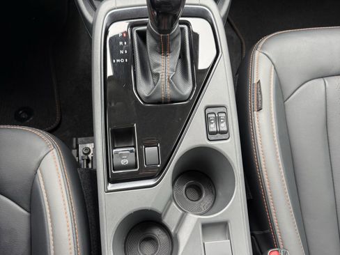 Used 2025 Subaru Crosstrek 2.5i Limited w/ Crosstrek Mirror Package image 27