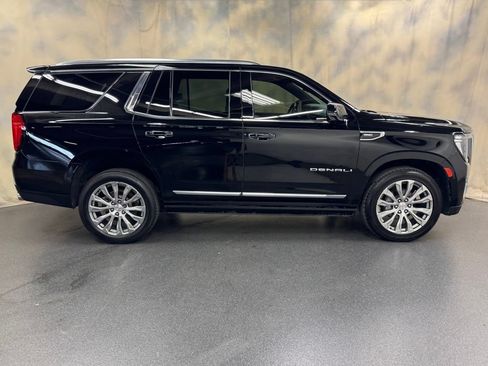 Used 2022 GMC Yukon Denali AWD/4WD image 9