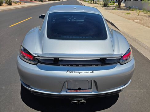 Used 2017 Porsche 718 Cayman S RWD image 22