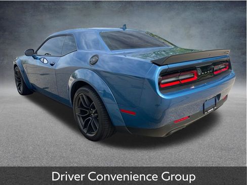Used 2022 Dodge Challenger R/T Scat Pack RWD image 6