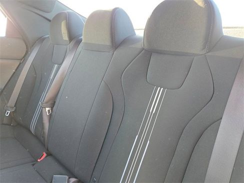 New 2025 Hyundai Elantra SEL image 10