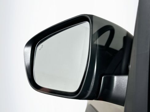 Used 2024 Nissan Frontier PRO-4X w/ Technology Package image 16